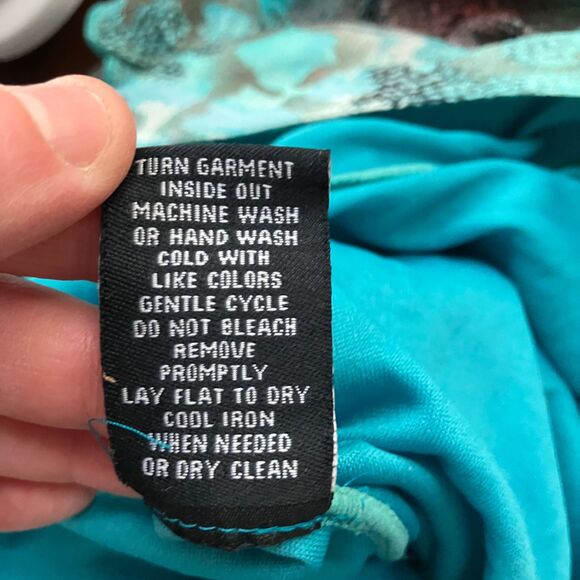 Zac & Rachel teal abstract animal print flowy blouse, sz S, artsy, banded waist - Picture 9 of 10